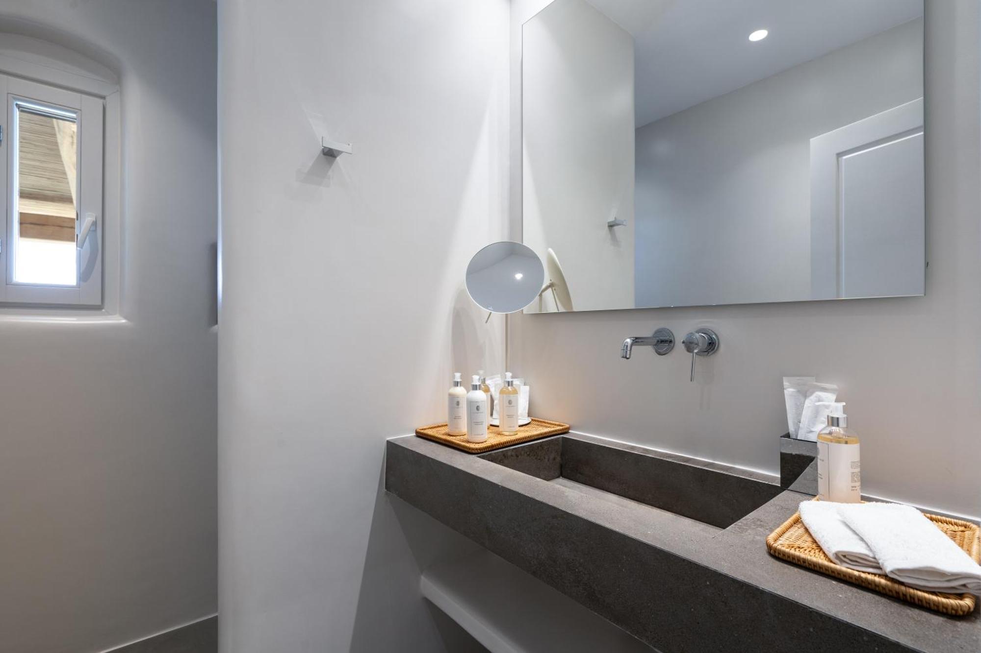 Nero Suites By Nomee Hospitality Group Imerovigli  Eksteriør billede